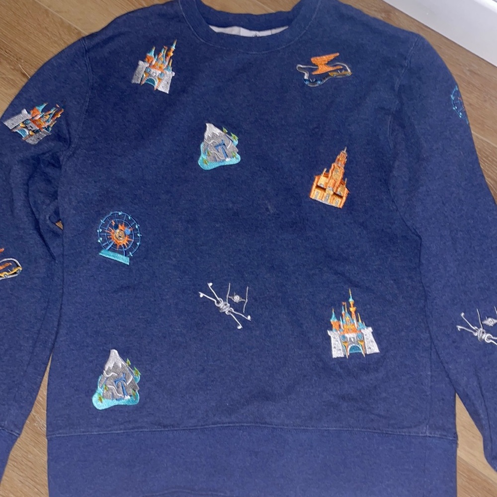 Disney crewneck